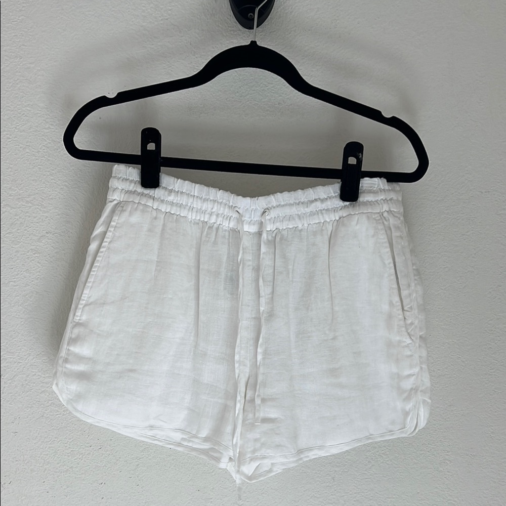 Brand New Club Monaco Linen Short in White (size S)